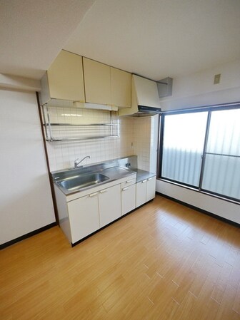 ビアンカ狭山Aの物件内観写真